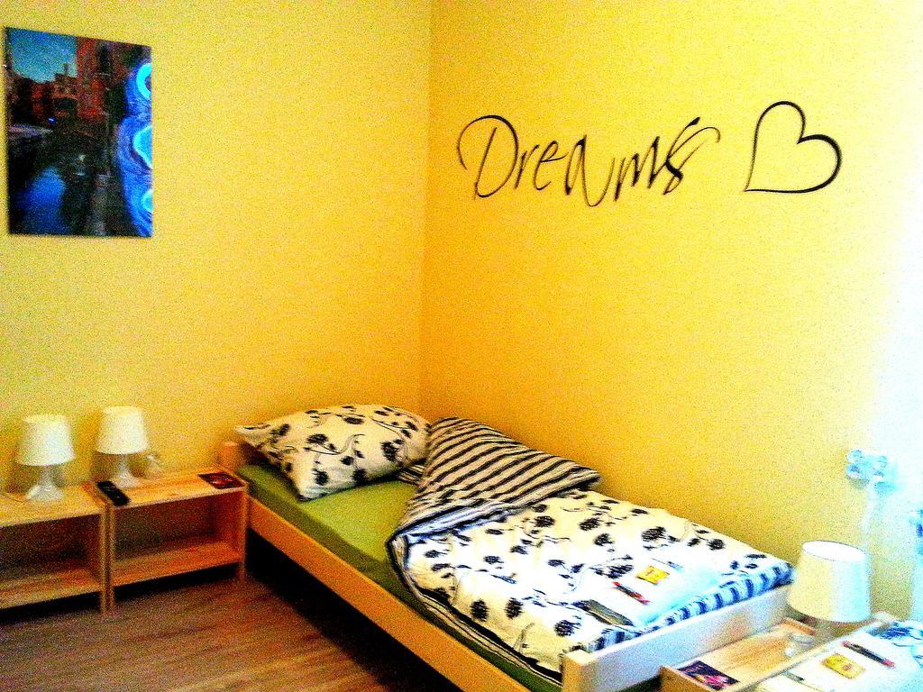 Hostel Puzzle - Jezyce Poznań Buitenkant foto