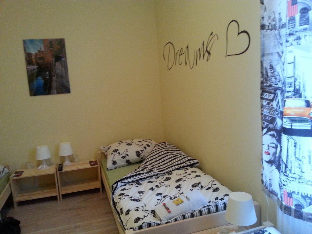 Hostel Puzzle - Jezyce Poznań Buitenkant foto