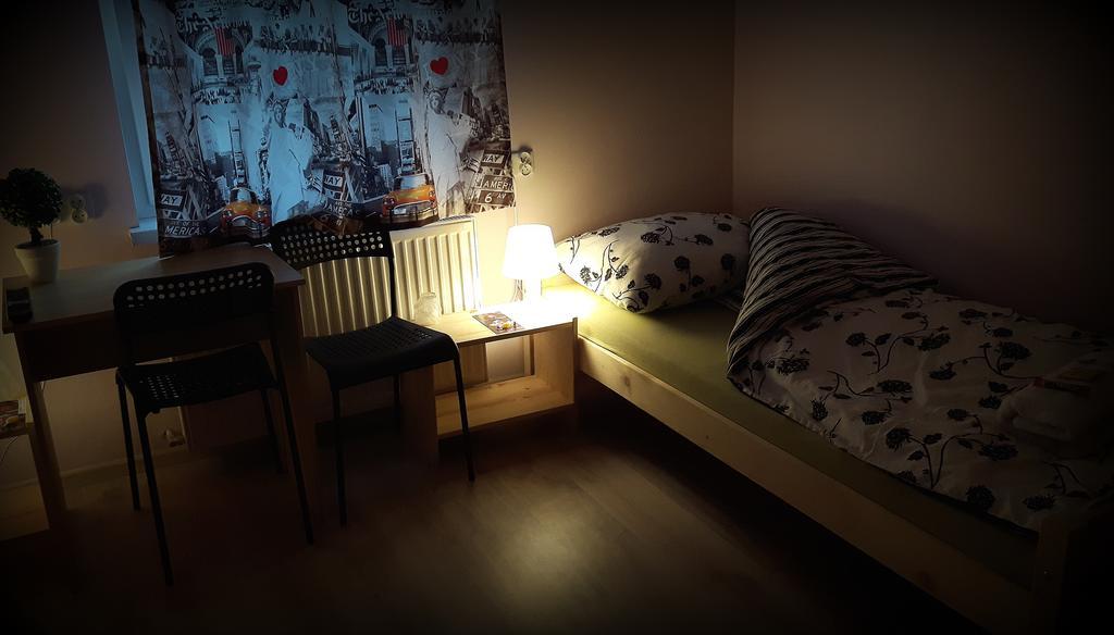 Hostel Puzzle - Jezyce Poznań Buitenkant foto